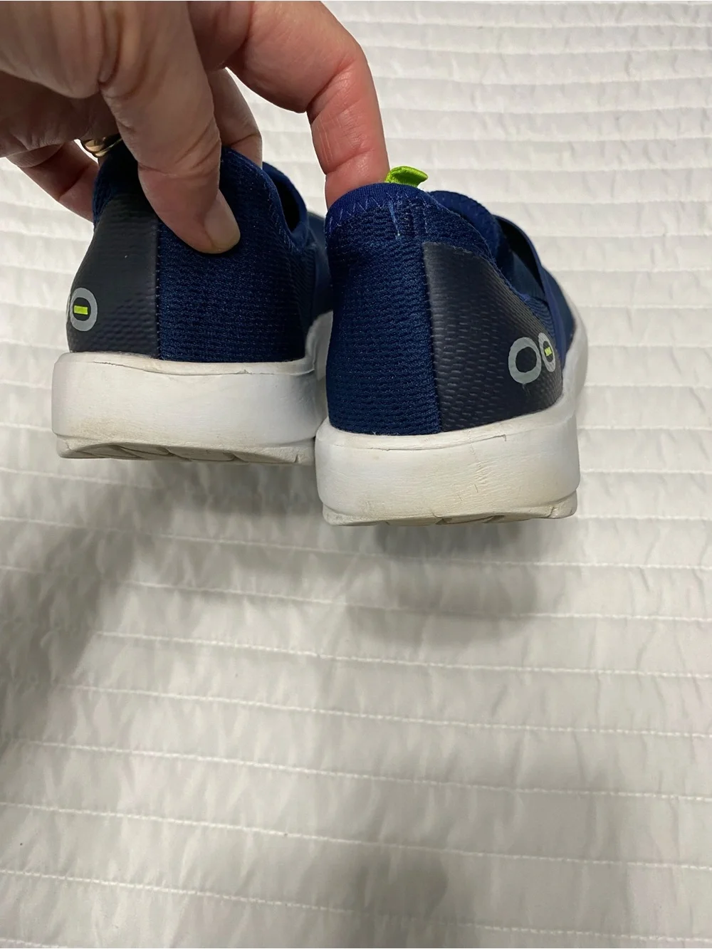 OOFOS OOmg Low Mesh Slip On Navy Blue Sneakers Women’s Size 9